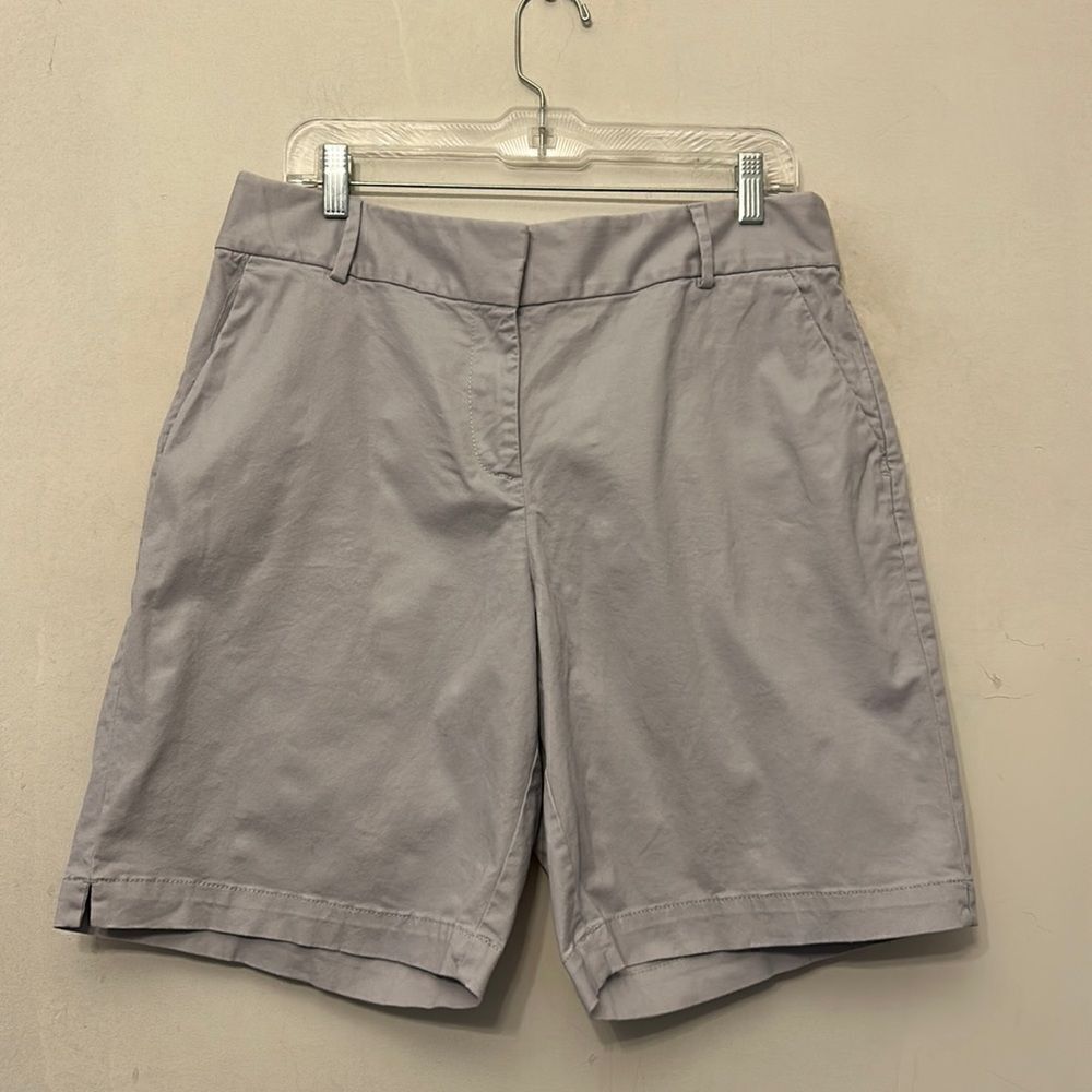Loft light gray shorts The Riviera short Size 12 EUC